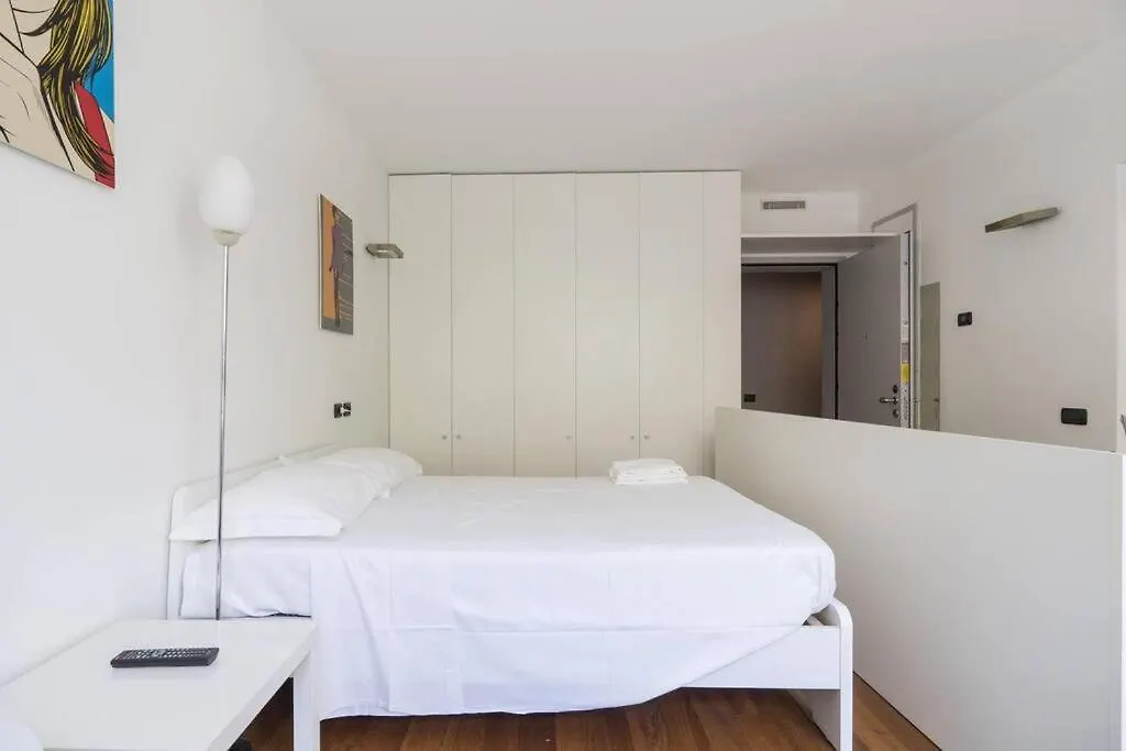 Apartment We Home - Lomazzo Lodge Milan